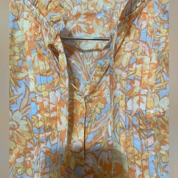 Olivacious LIKE NEW Athena ruffle sleeve pleated feminine tassel blouse M - Picture 7 of 7